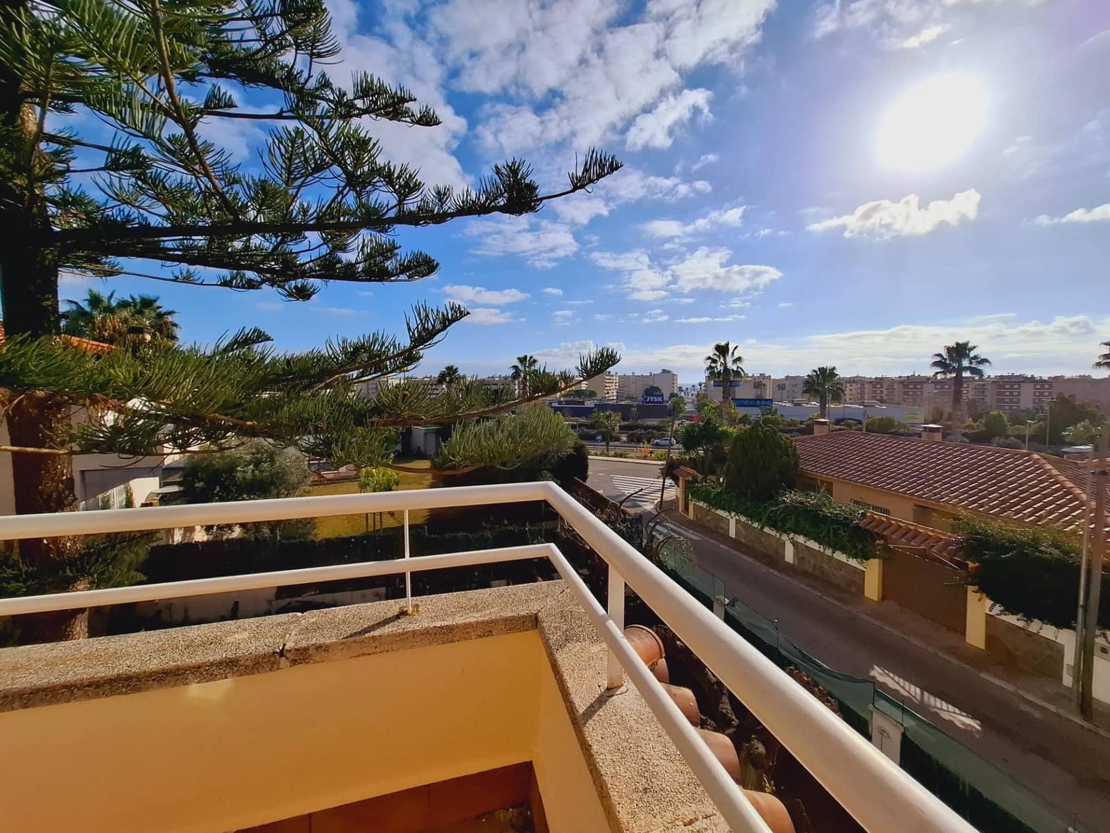 4 sypialnia Dom szeregowy na sprzedaż w Calafell z basenem - 480 000 € (Ref: 9521332)