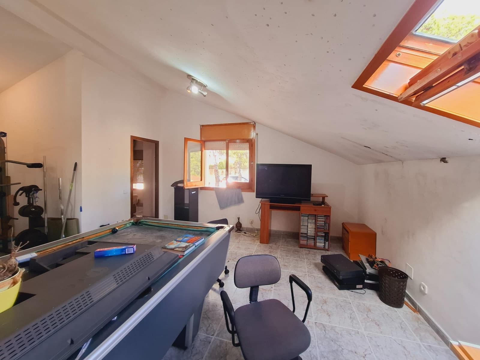 5 bedroom Villa for sale in Calafell with pool - € 325,000 (Ref: 9521335)