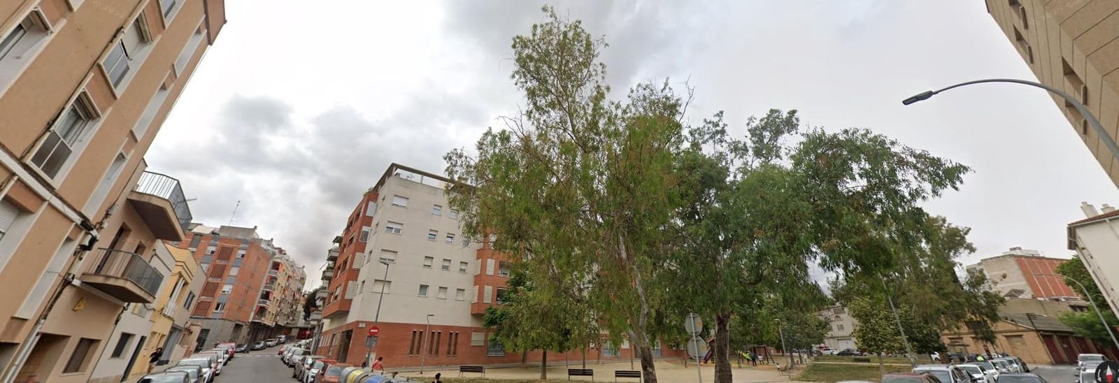 4 bedroom Apartment for sale in Vilafranca del Penedes with garage - € 175,000 (Ref: 9521409)