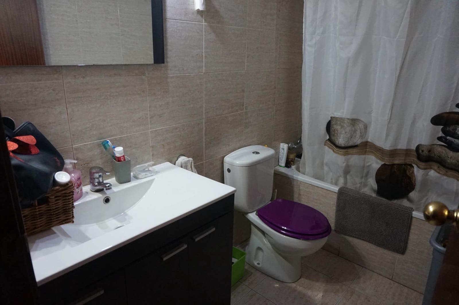 4 bedroom Apartment for sale in Vilafranca del Penedes with garage - € 175,000 (Ref: 9521409)