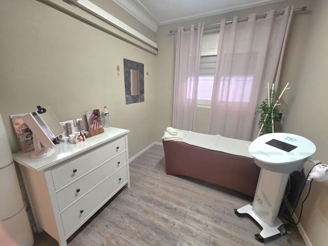 2 soveværelse Erhverv til leje i Torredembarra - € 900 (Ref: 9530470)