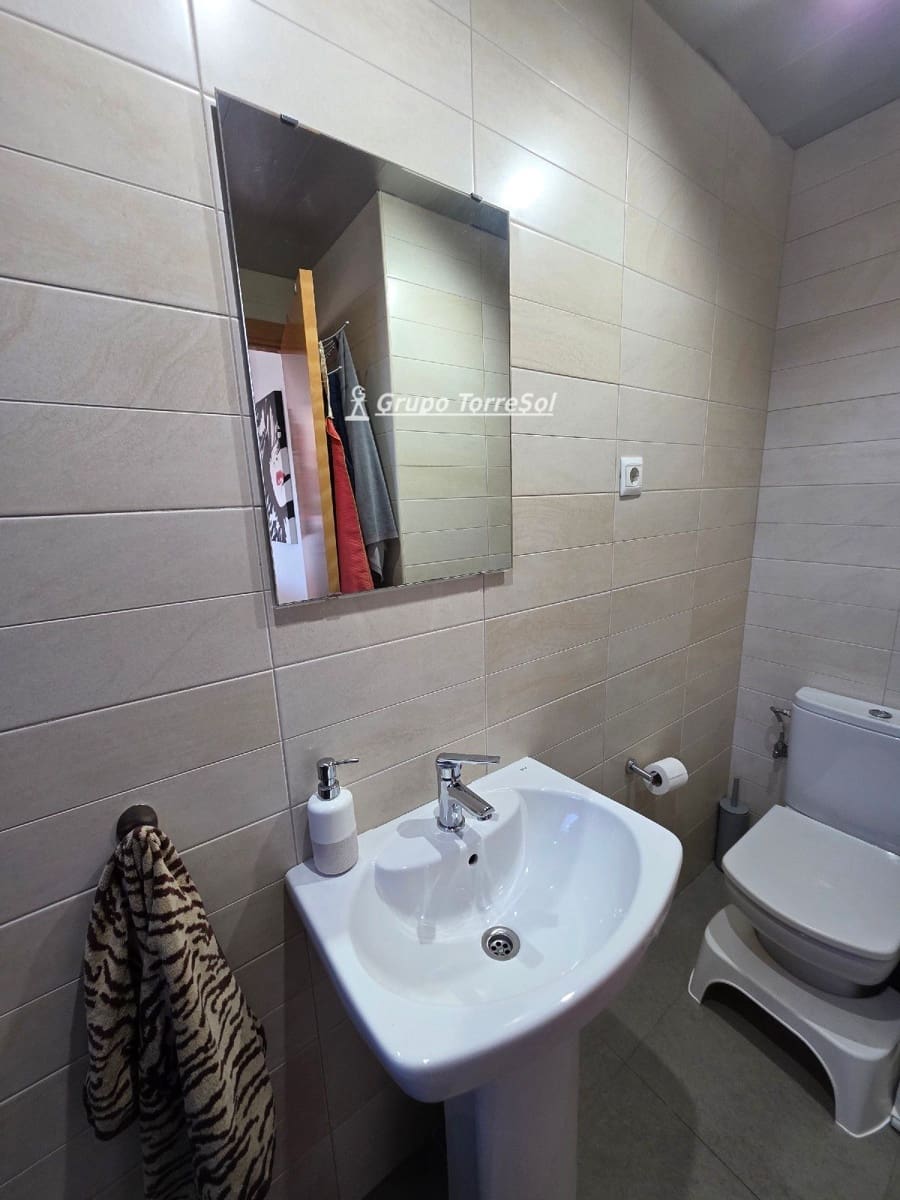 2 bedroom Flat for sale in Els Pallaresos with pool garage - € 243,000 (Ref: 9534609)