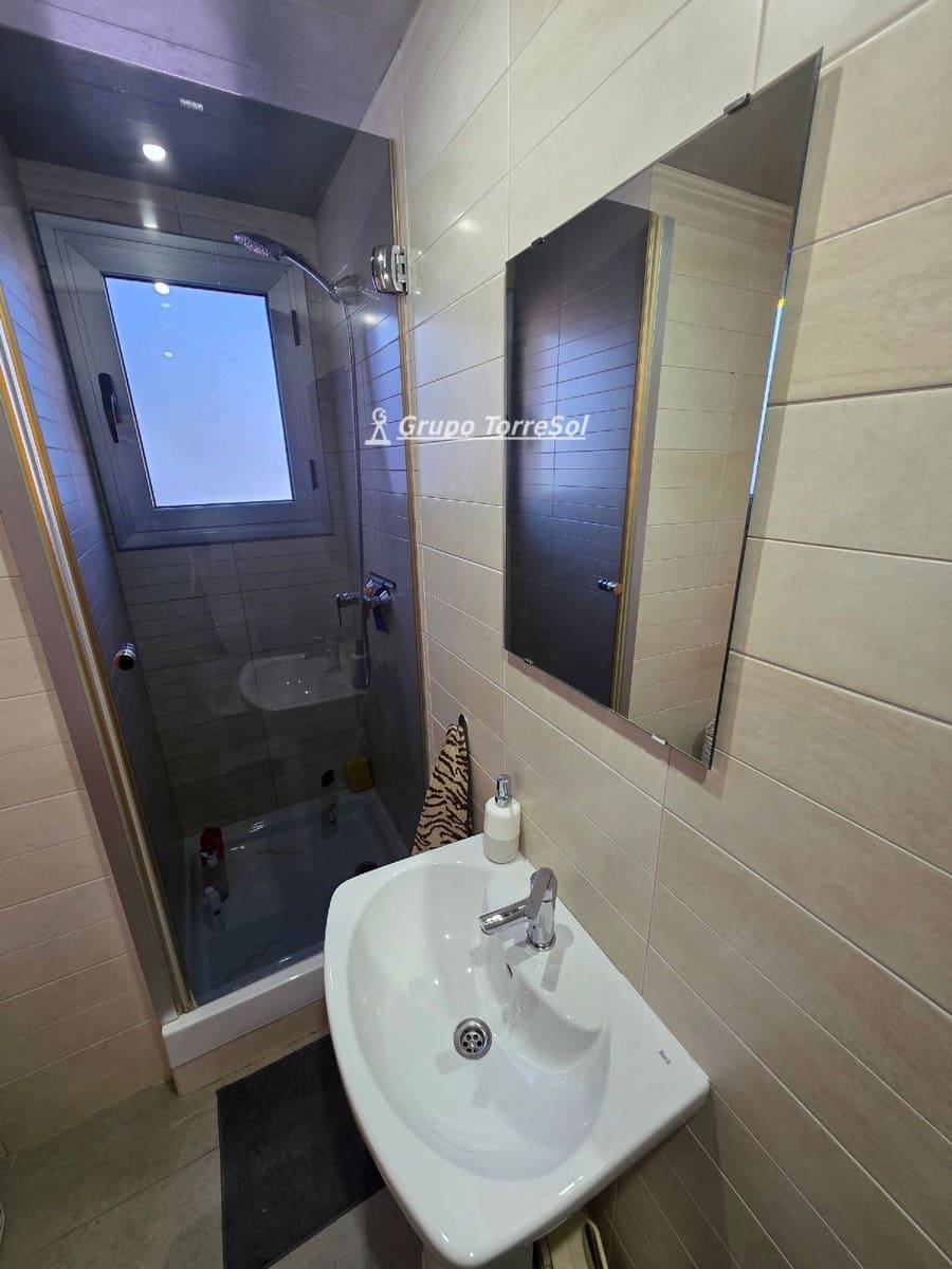 2 bedroom Flat for sale in Els Pallaresos with pool garage - € 243,000 (Ref: 9534609)