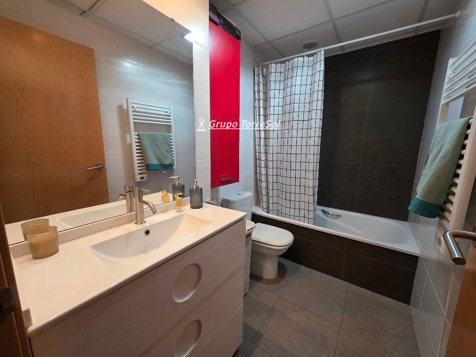 2 bedroom Flat for sale in Els Pallaresos with pool garage - € 243,000 (Ref: 9534609)