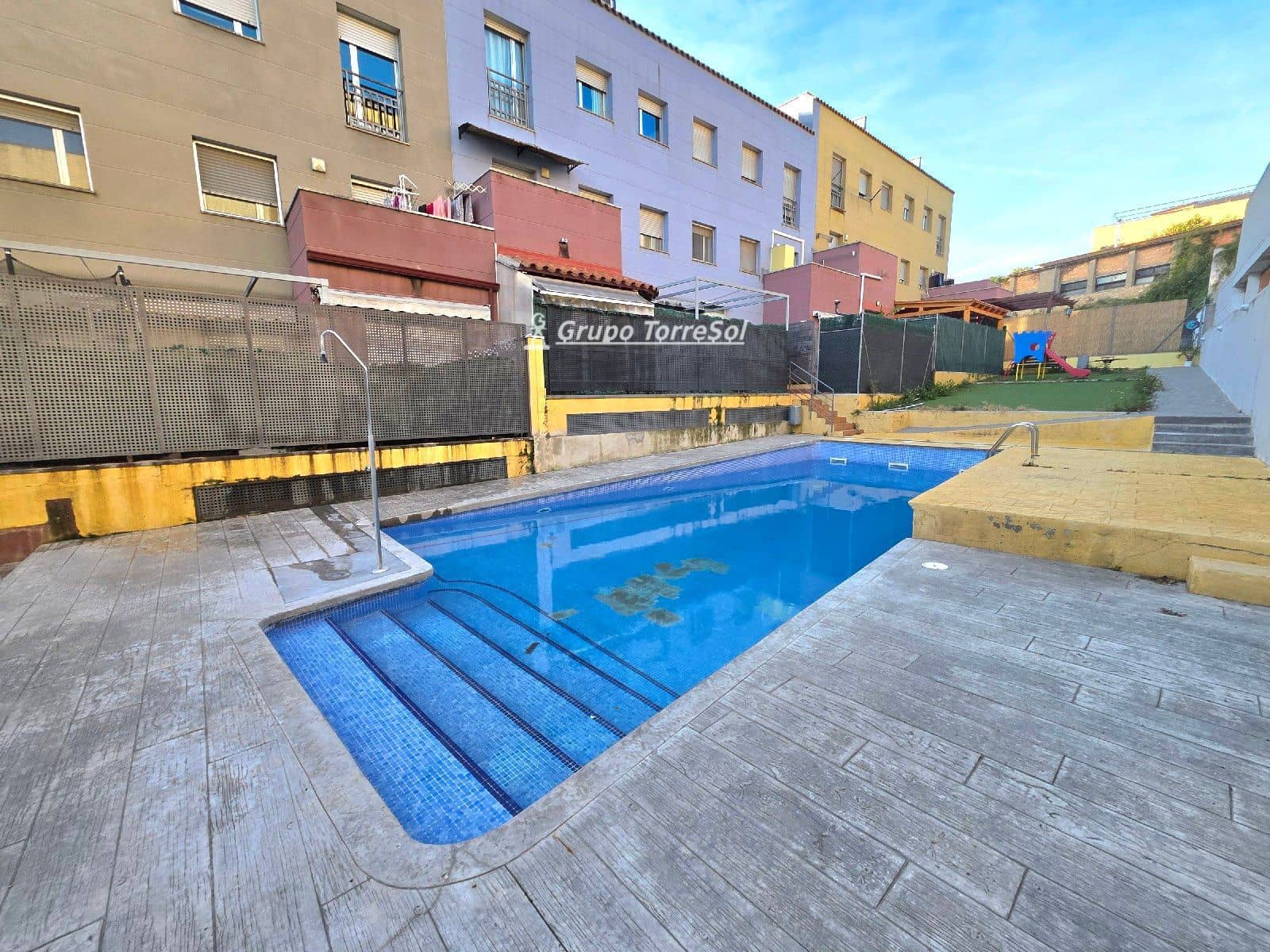 2 bedroom Flat for sale in Els Pallaresos with pool garage - € 243,000 (Ref: 9534609)