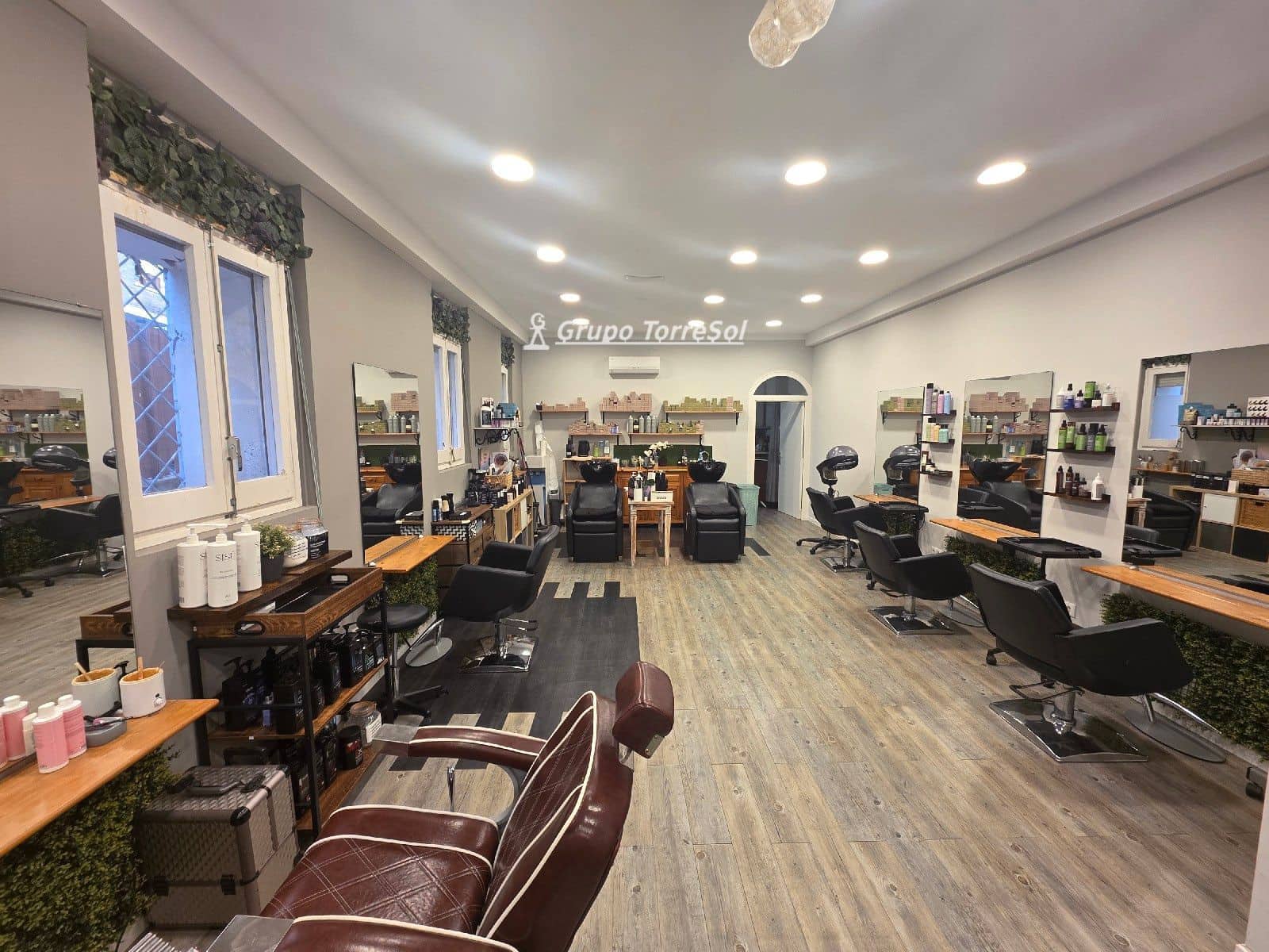 Commercial for rent in Torredembarra - € 900 (Ref: 9534610)