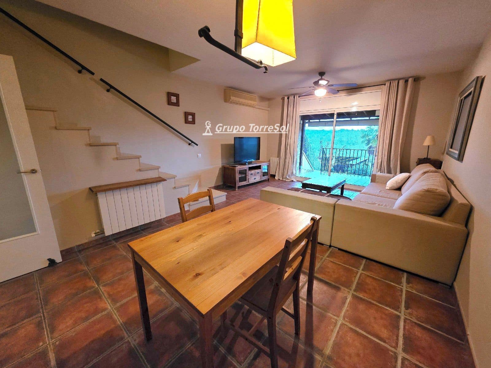 2 soverom Hus til salgs i La Riera de Gaia med svømmebasseng garasje - € 280 000 (Ref: 9534611)