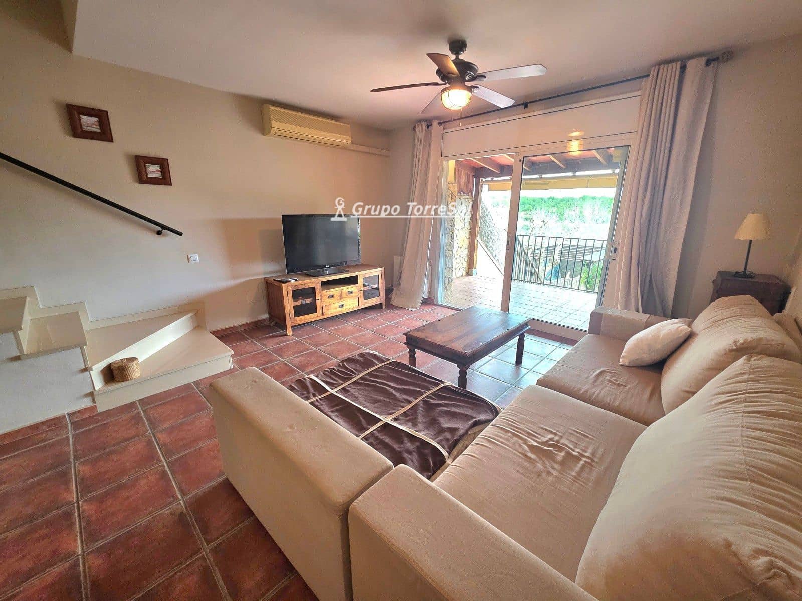 2 soverom Hus til salgs i La Riera de Gaia med svømmebasseng garasje - € 280 000 (Ref: 9534611)