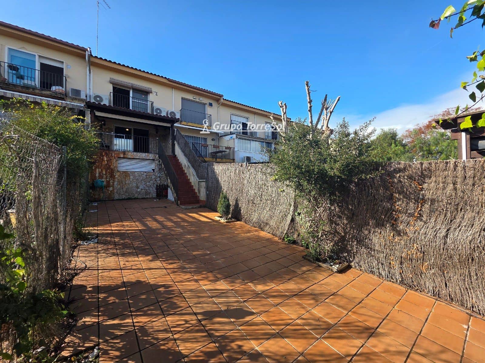 2 soverom Hus til salgs i La Riera de Gaia med svømmebasseng garasje - € 280 000 (Ref: 9534611)