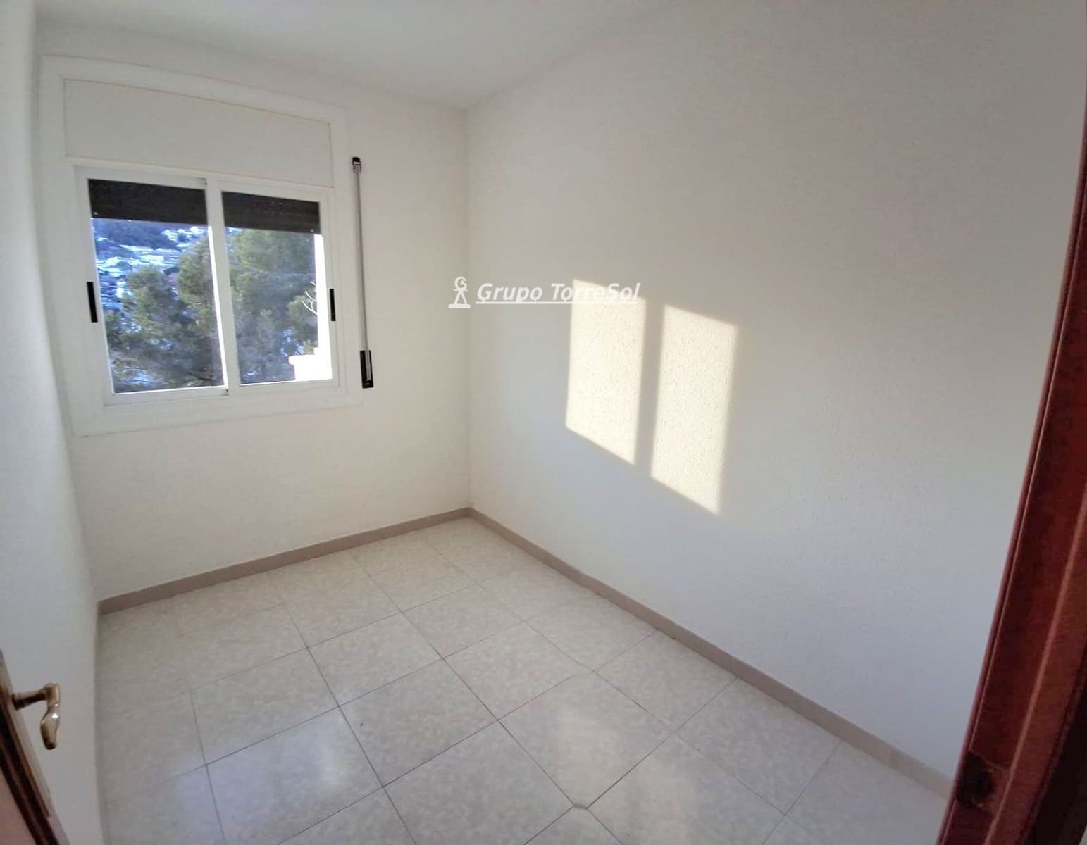 3 bedroom Flat for sale in Calafell with pool garage - € 179,000 (Ref: 9534612)