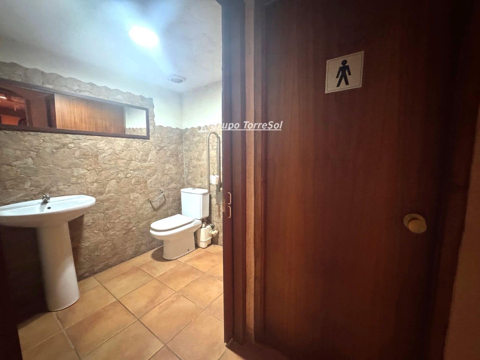 5 soverom Villa til salgs i Roda de Bara med svømmebasseng - € 630 000 (Ref: 9534614)