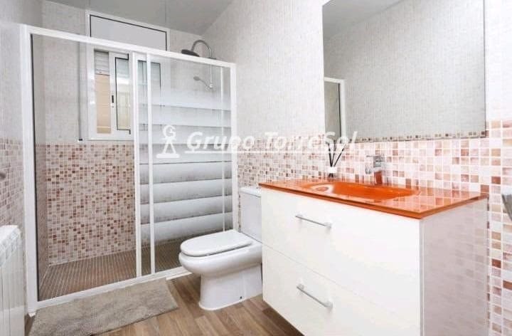 5 soverom Villa til salgs i Roda de Bara med svømmebasseng garasje - € 412 000 (Ref: 9534615)