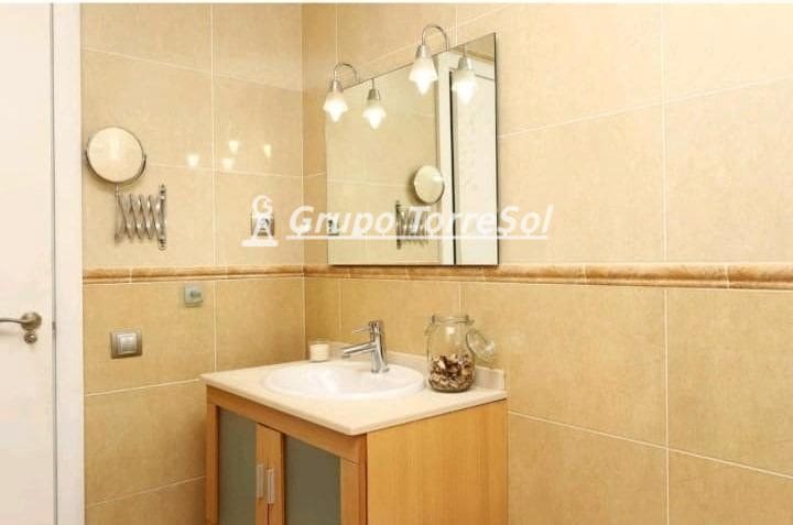 5 soverom Villa til salgs i Roda de Bara med svømmebasseng garasje - € 412 000 (Ref: 9534615)