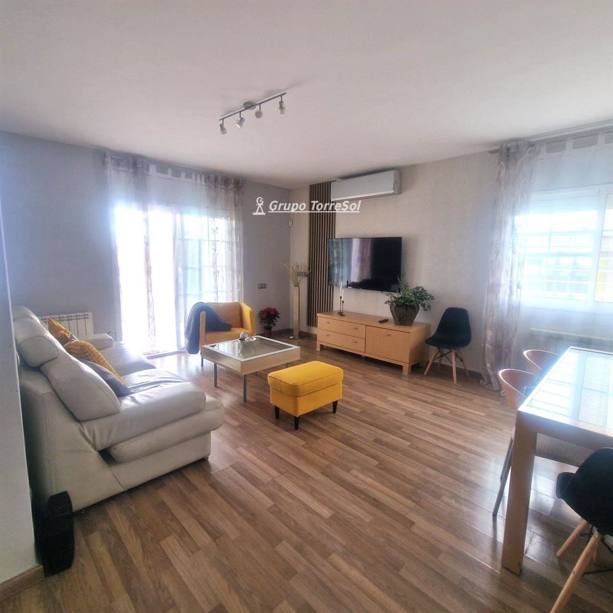 5 soverom Villa til salgs i Roda de Bara med svømmebasseng garasje - € 412 000 (Ref: 9534615)