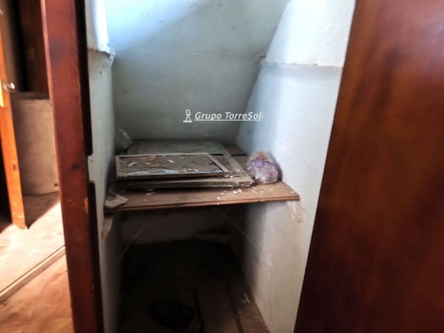 4 soveværelse Villa til salg i El Vendrell - € 126.000 (Ref: 9534616)