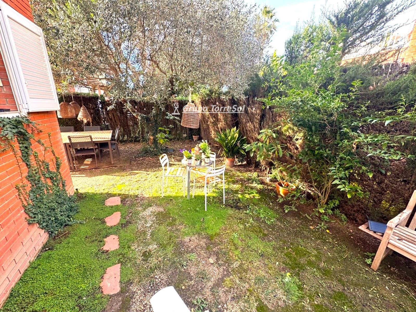 Casa em Banda para venda em Altafulla com garagem - 670 000 € (Ref: 9534618)