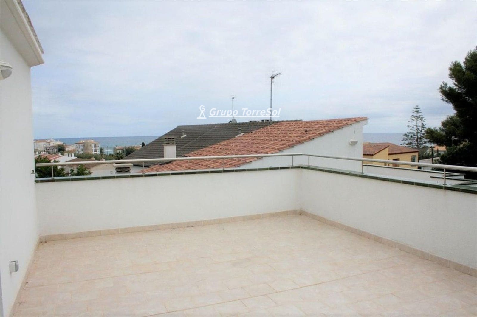 3 soveværelse Byhus til salg i Roda de Bara med garage - € 430.000 (Ref: 9534619)