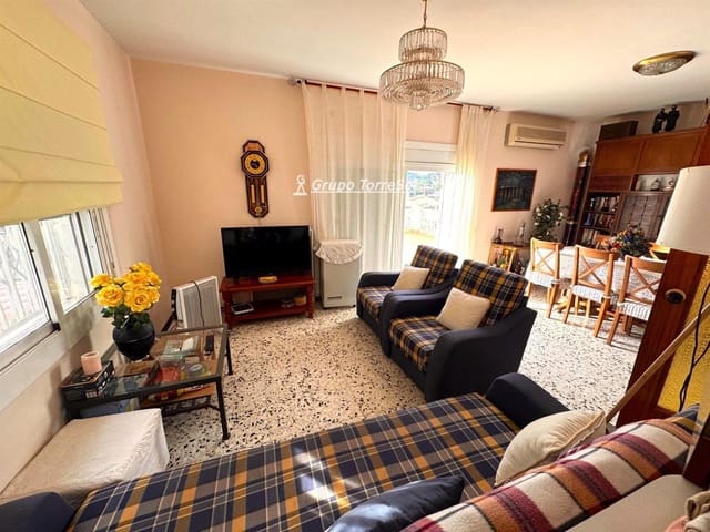 Chalet de 5 habitaciones en La Pobla de Montornès en venta con piscina garaje - 249.000 € (Ref: 9534620)