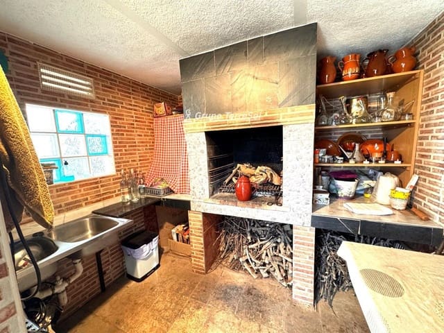 Chalet de 5 habitaciones en La Pobla de Montornès en venta con piscina garaje - 249.000 € (Ref: 9534620)