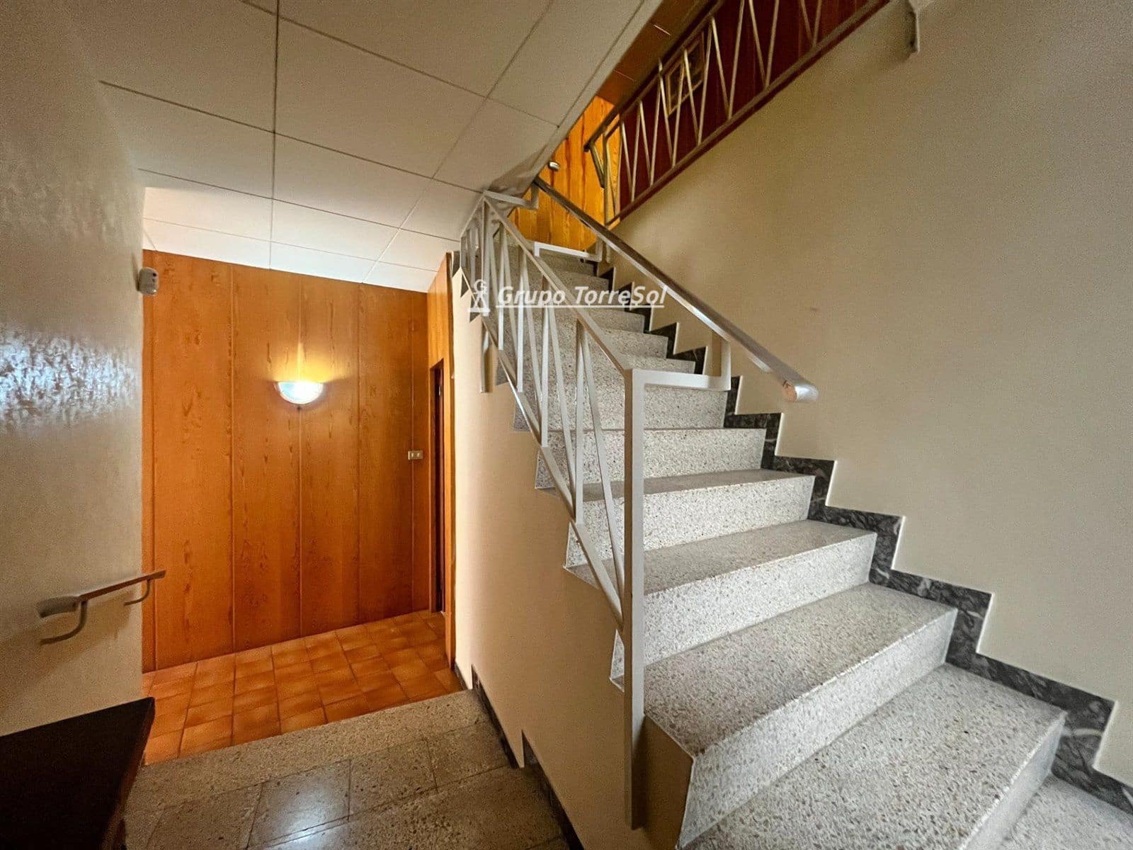 6 bedroom Villa for sale in Sant Sadurni d'Anoia with garage - € 300,000 (Ref: 9534621)