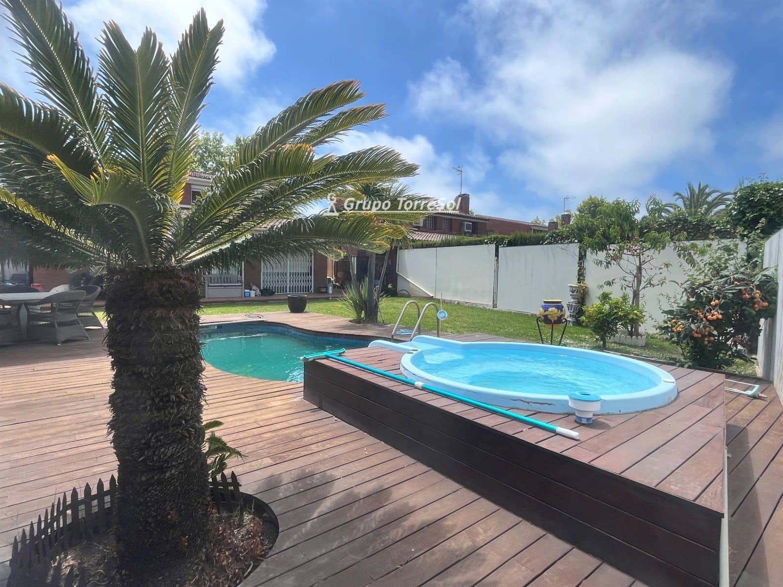 4 soveværelse Villa til salg i Calafell med swimmingpool garage - € 495.000 (Ref: 9534626)