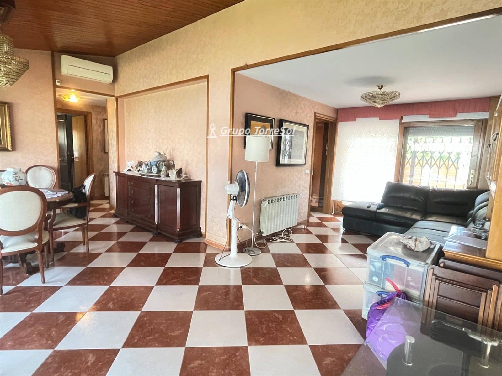 4 soveværelse Villa til salg i Calafell med swimmingpool garage - € 495.000 (Ref: 9534626)