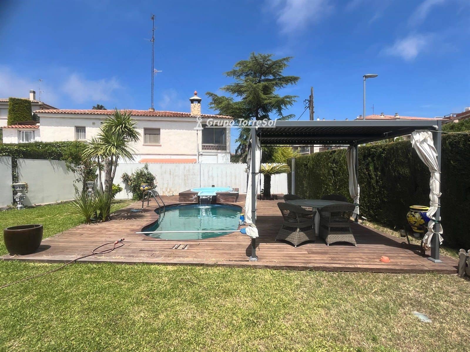 4 soveværelse Villa til salg i Calafell med swimmingpool garage - € 495.000 (Ref: 9534626)