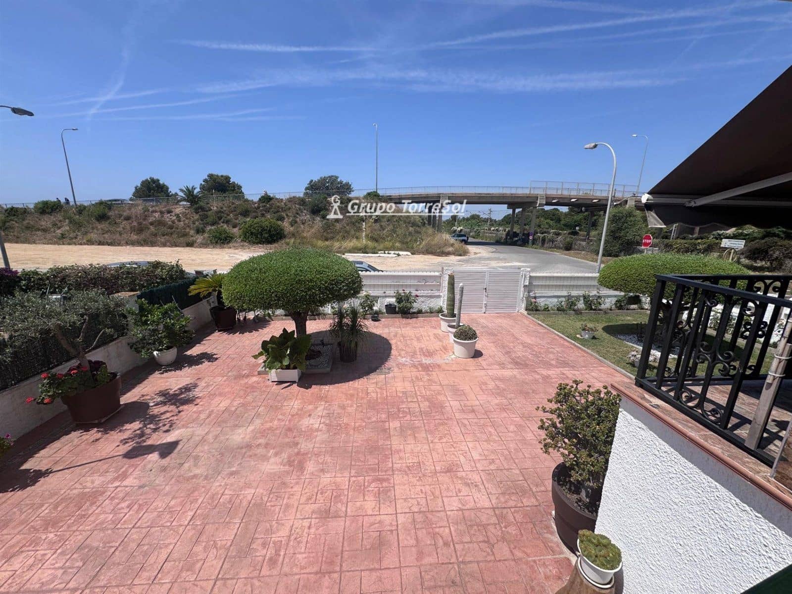 3 bedroom Villa for sale in Creixell with pool garage - € 490,000 (Ref: 9534627)