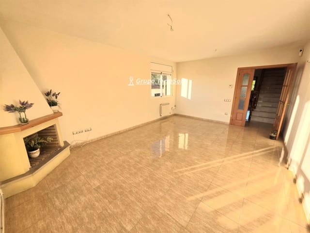 4 camera da letto Casa in vendita in La Pobla de Montornès con garage - 270.000 € (Rif: 9534636)