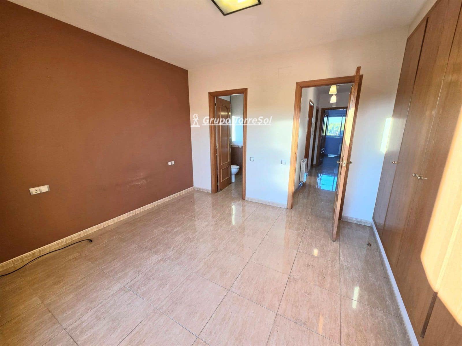 4 soveværelse Byhus til salg i La Pobla de Montornes med garage - € 270.000 (Ref: 9534636)