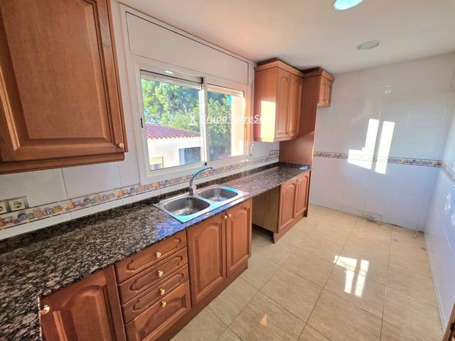 4 camera da letto Casa in vendita in La Pobla de Montornès con garage - 270.000 € (Rif: 9534636)