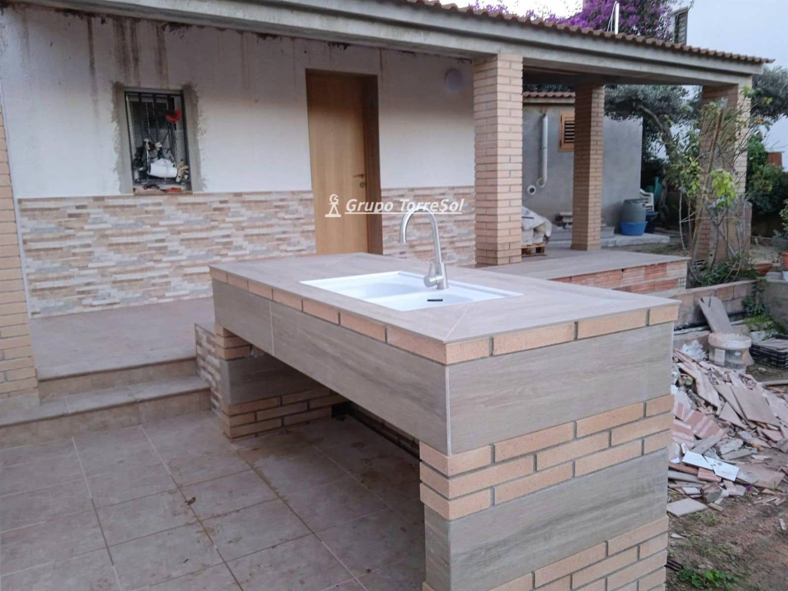 5 chambre Villa/Maison à vendre à La Pobla de Montornes avec garage - 265 000 € (Ref: 9534637)