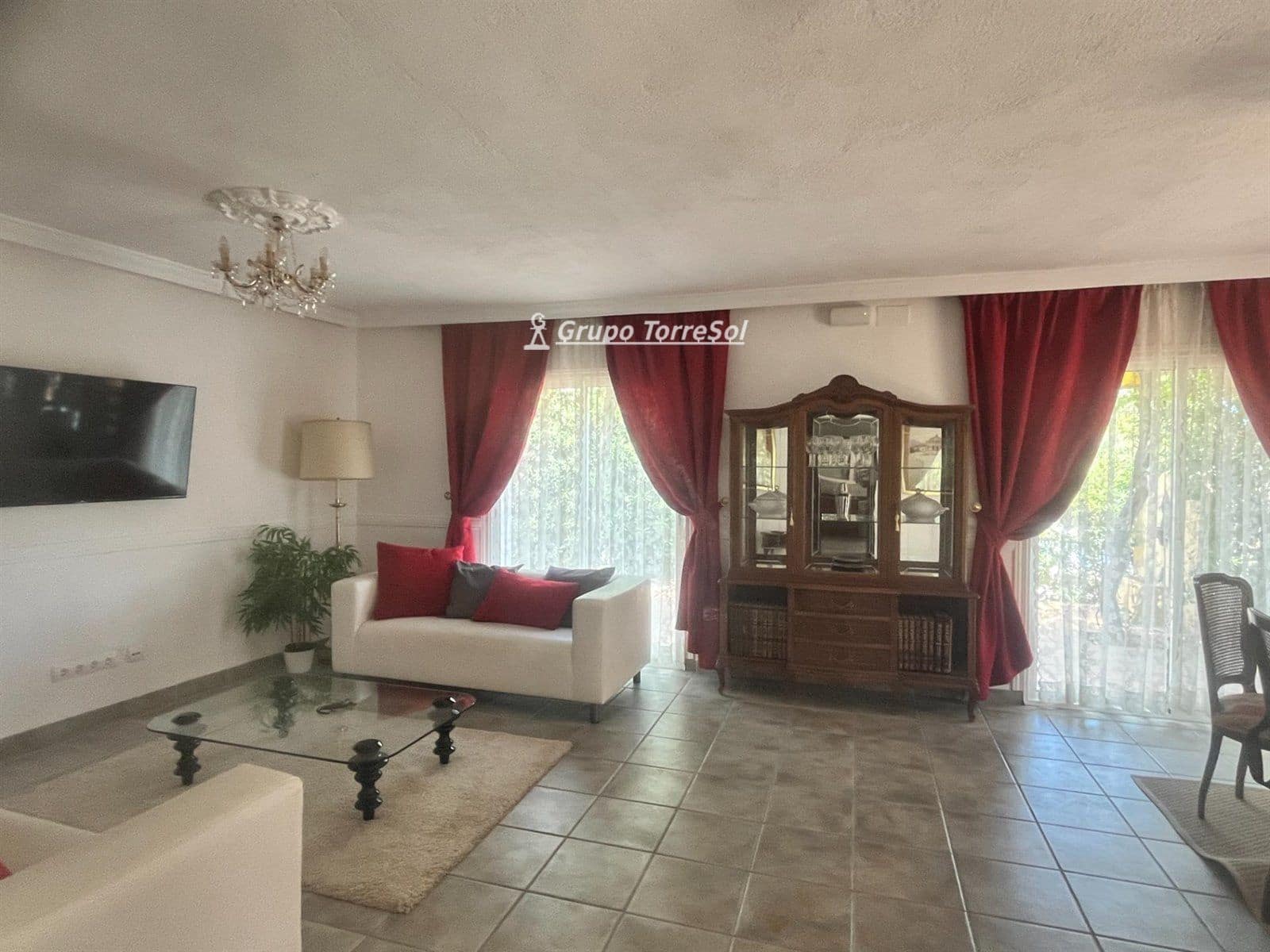 4 soverom Villa til salgs i Banyeres del Penedes med svømmebasseng - € 520 000 (Ref: 9534644)