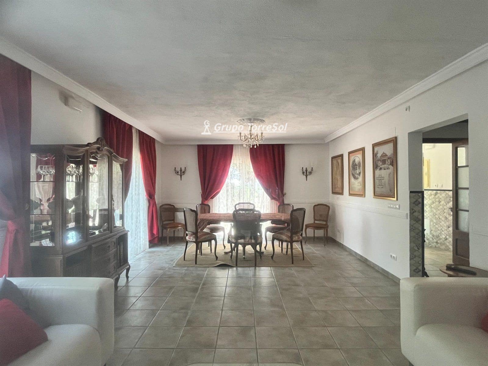 4 soverom Villa til salgs i Banyeres del Penedes med svømmebasseng - € 520 000 (Ref: 9534644)