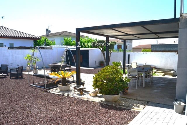 4 bedroom Villa for sale in Creixell - € 290,000 (Ref: 9534657)