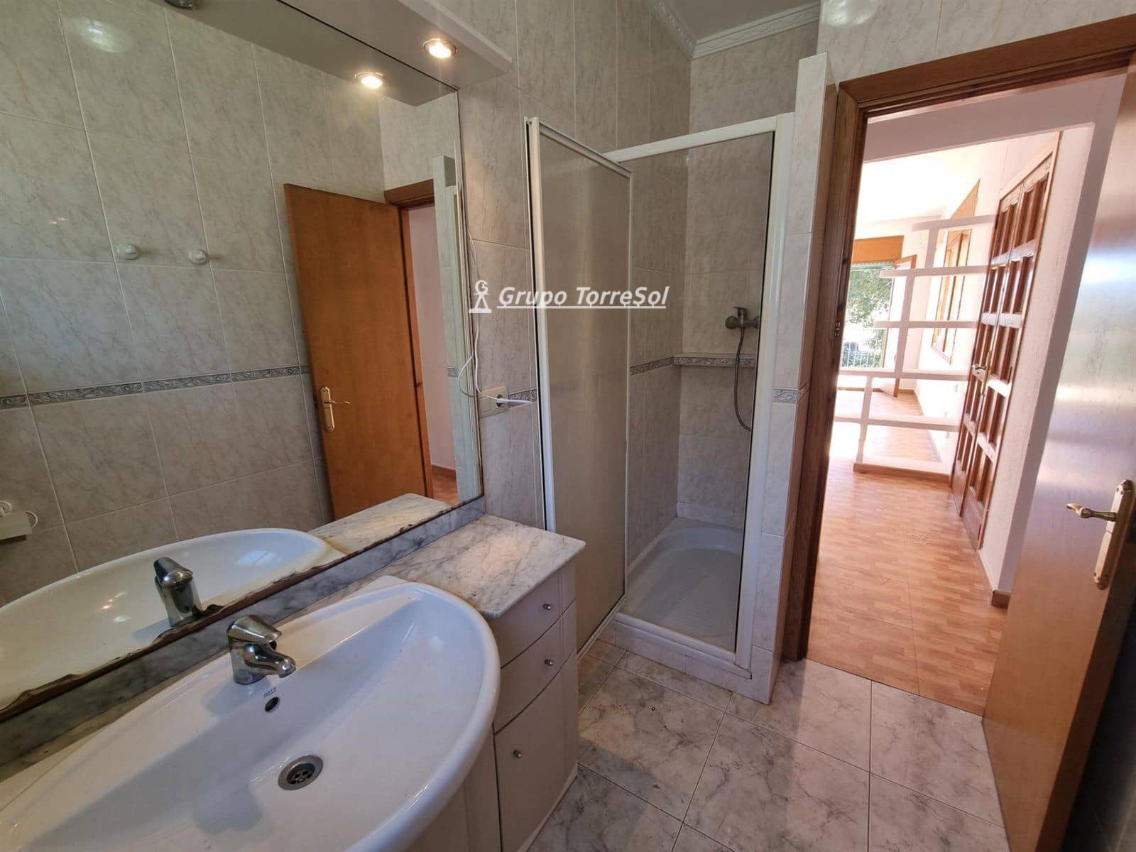 4 bedroom Villa for sale in Torredembarra with garage - € 400,000 (Ref: 9534661)