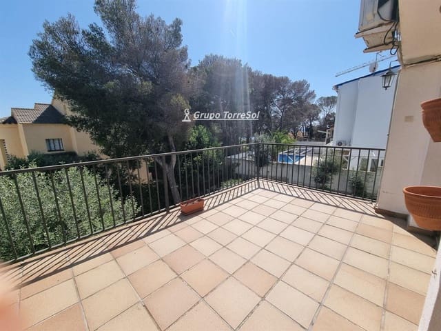 4 bedroom Villa for sale in Torredembarra with garage - € 400,000 (Ref: 9534661)