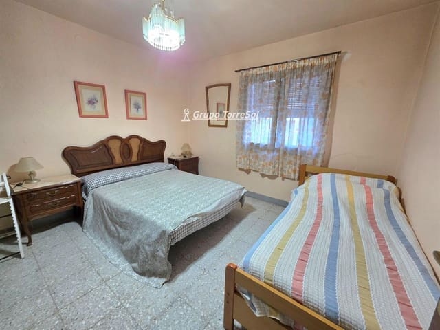 4 chambre Villa/Maison à vendre à Vespella avec piscine garage - 175 000 € (Ref: 9534669)