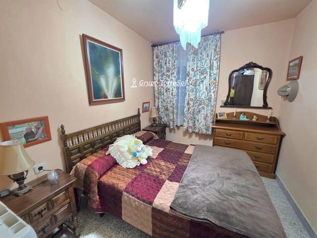 4 chambre Villa/Maison à vendre à Vespella avec piscine garage - 175 000 € (Ref: 9534669)