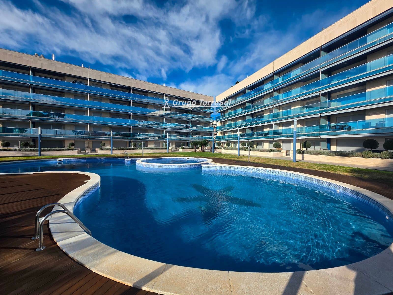 3 bedroom Flat for sale in Torredembarra with pool garage - € 515,000 (Ref: 9534672)