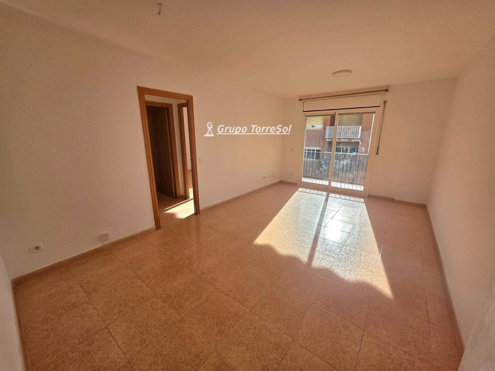 3 bedroom Flat for sale in Torredembarra with garage - € 194,000 (Ref: 9534673)