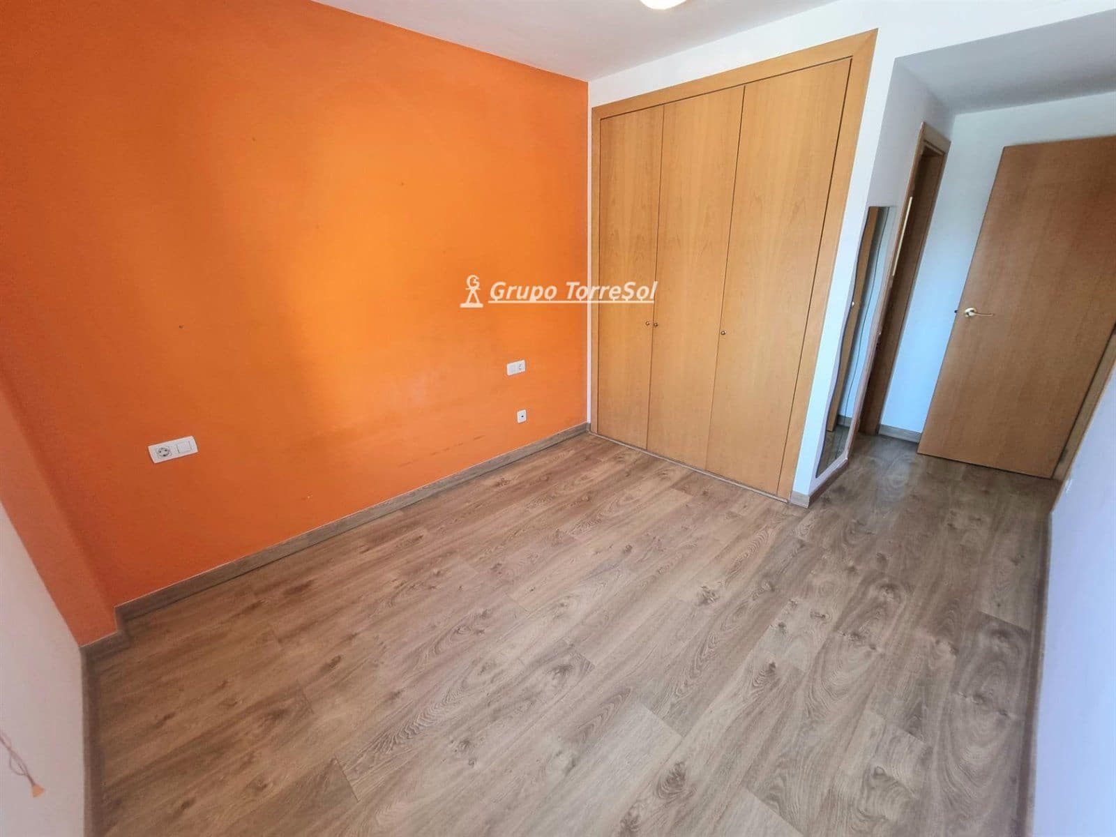 4 bedroom Flat for sale in Torredembarra with garage - € 270,000 (Ref: 9534675)