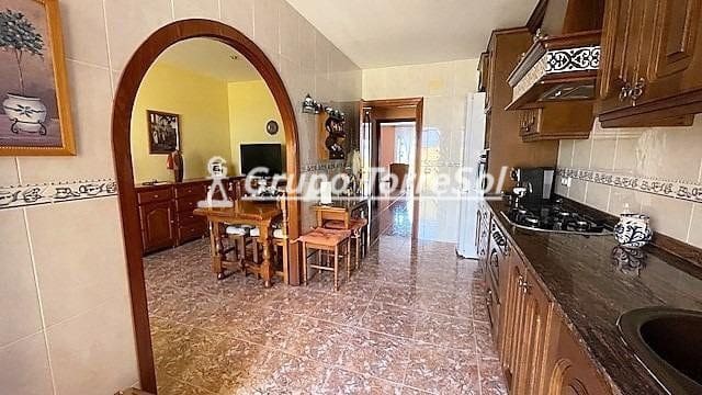 4 soveværelse Villa til salg i Cubelles med garage - € 380.000 (Ref: 9534685)