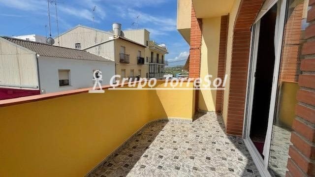 4 soveværelse Villa til salg i Cubelles med garage - € 380.000 (Ref: 9534685)