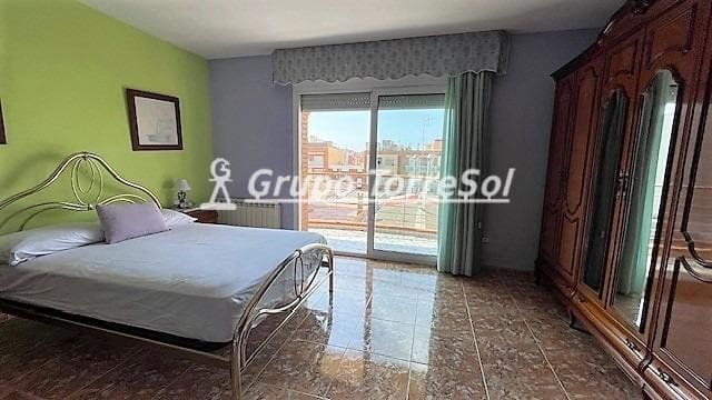 4 soveværelse Villa til salg i Cubelles med garage - € 380.000 (Ref: 9534685)