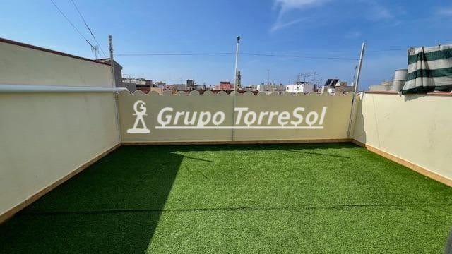 4 soveværelse Villa til salg i Cubelles med garage - € 380.000 (Ref: 9534685)