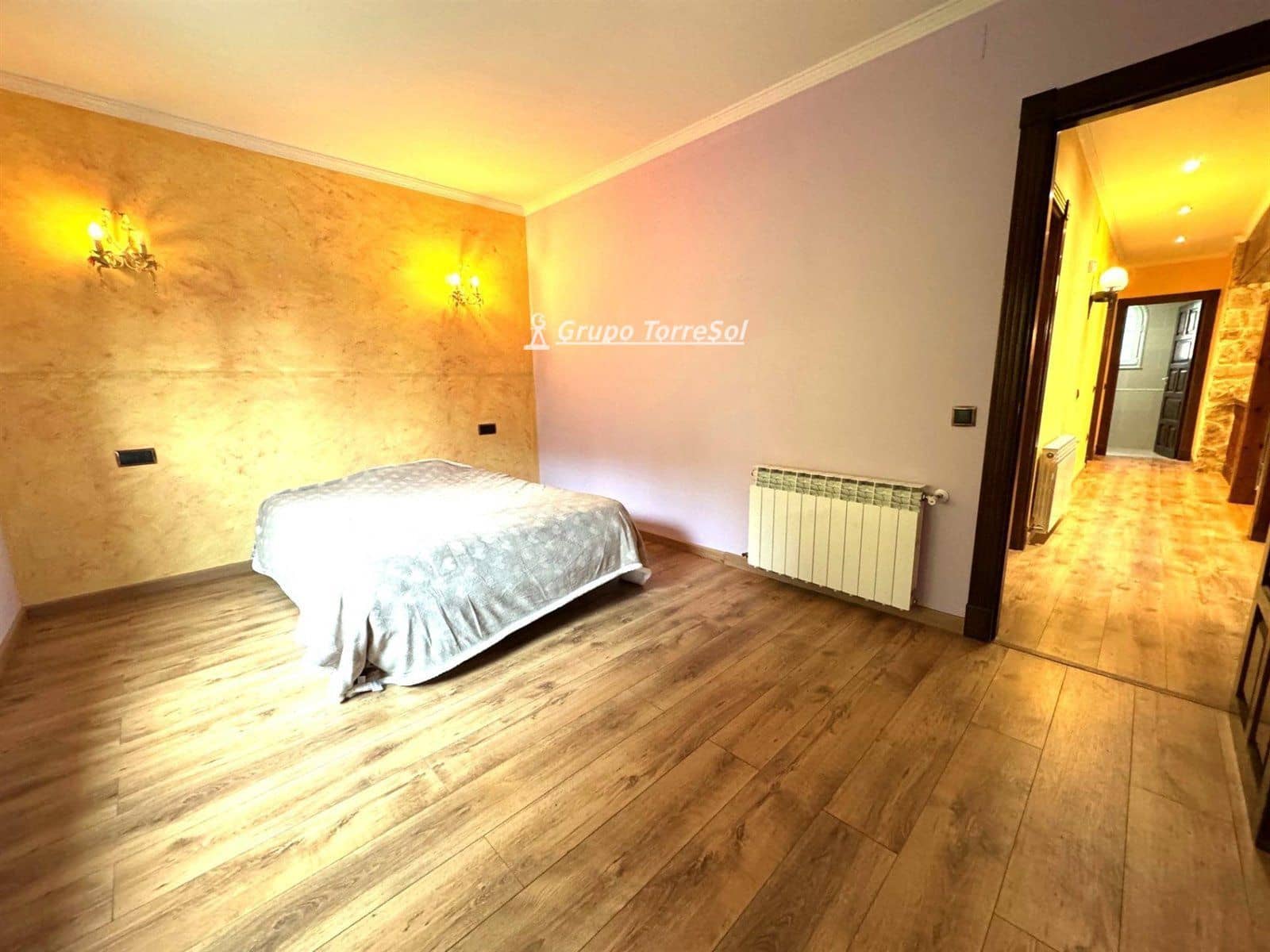 Chalet de 3 habitaciones en Alcover en venta con piscina garaje - 455.000 € (Ref: 9534687)