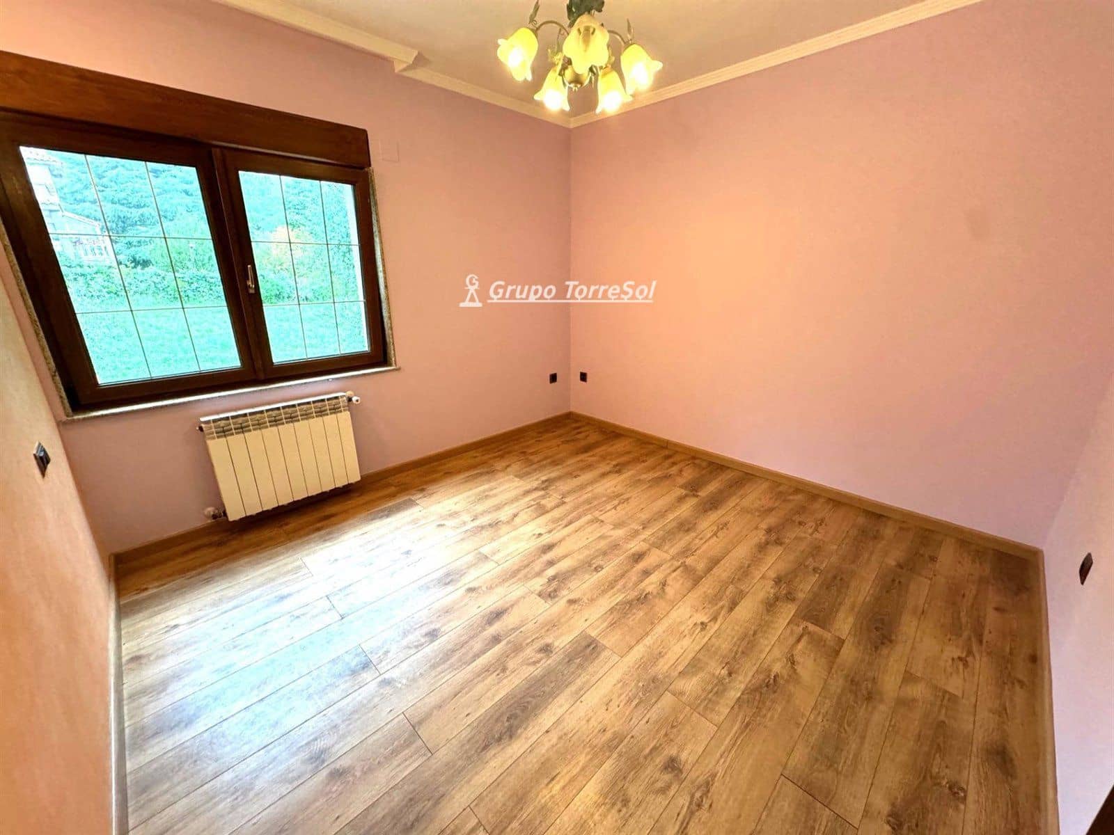 Chalet de 3 habitaciones en Alcover en venta con piscina garaje - 455.000 € (Ref: 9534687)