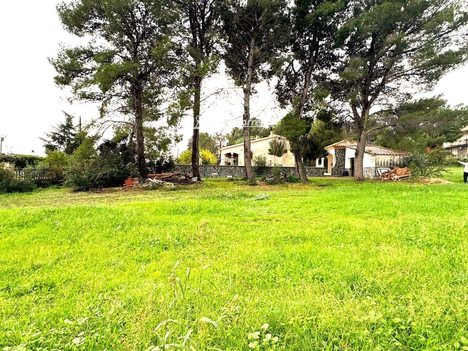 Chalet de 3 habitaciones en Alcover en venta con piscina garaje - 455.000 € (Ref: 9534687)