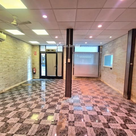 Kommersiell til leie i Torredembarra - € 600 (Ref: 9534688)